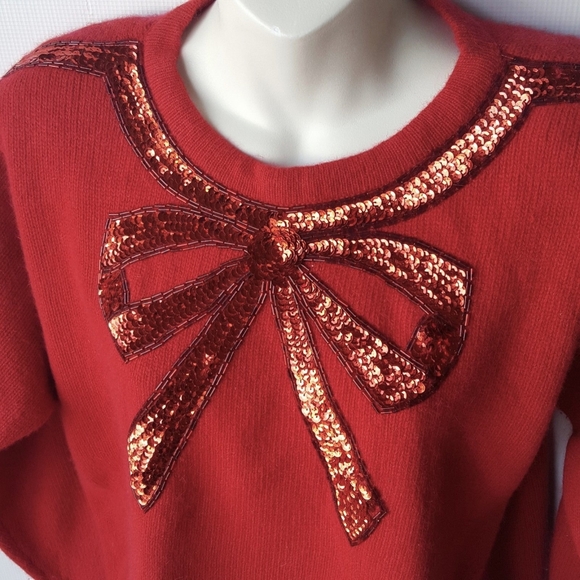 Diversity Christmas Sweater Red Bow Size L(16-18) - Picture 6 of 7